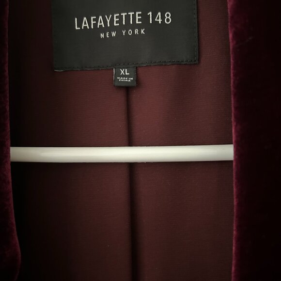 LaFayette 148 Burgundy Velvet Blazer Size XL - Picture 3 of 3